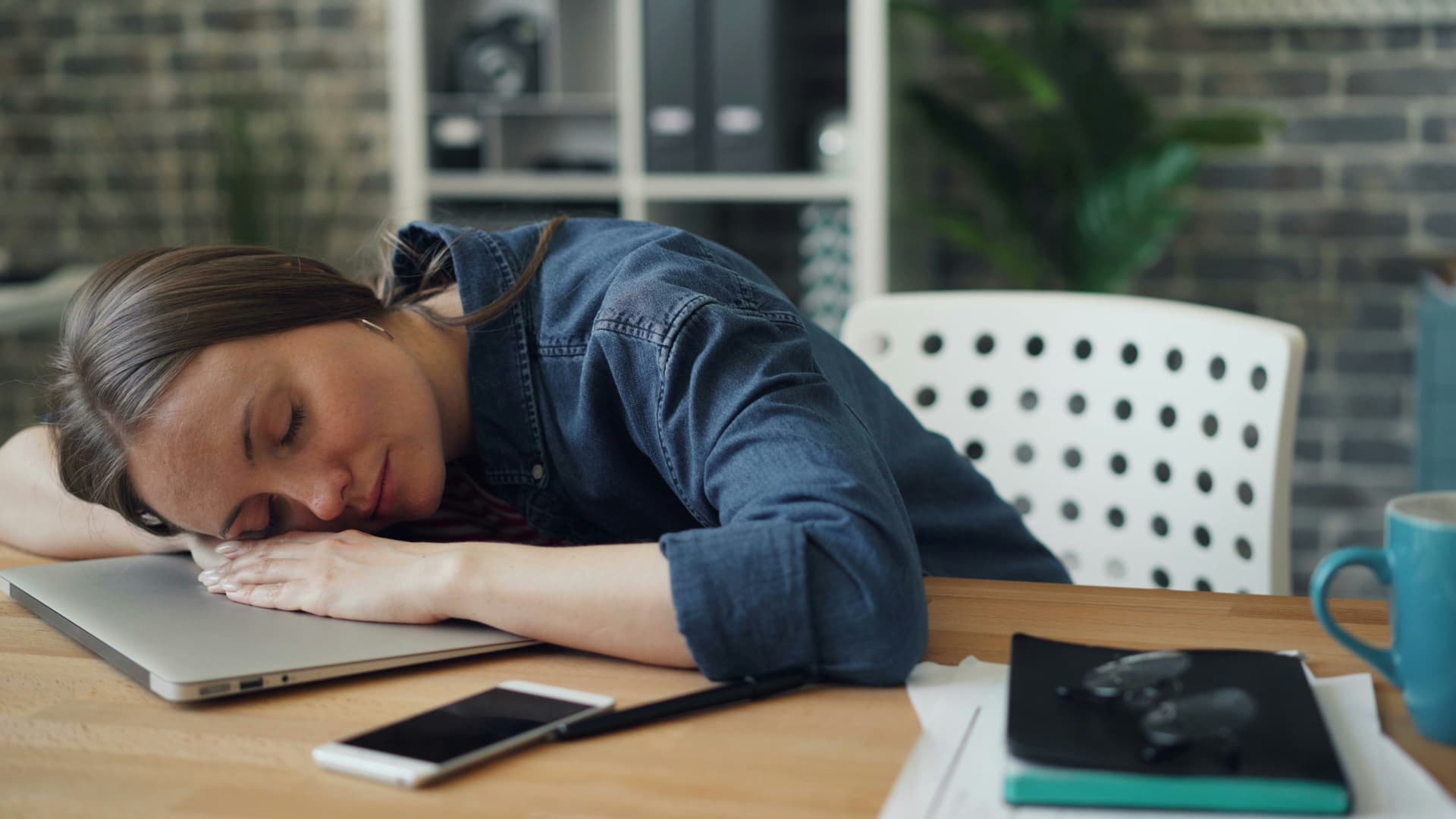 Safran, Sommeil et Stress : L'Adaptogène Naturel de la Médecine Persane